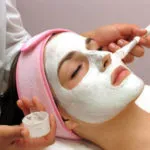 Utilizarea de măști faciale Utilizarea de măști faciale
