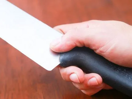 Cum se utilizează deschizător de sticle pentru alimente conservate Cum se utilizează deschizător de sticle pentru alimente conservate