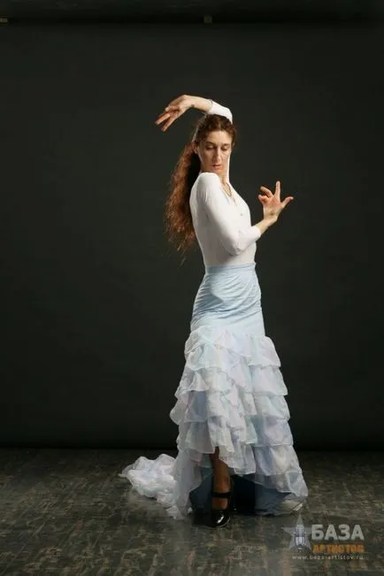 20 de dansatori de flamenco restante