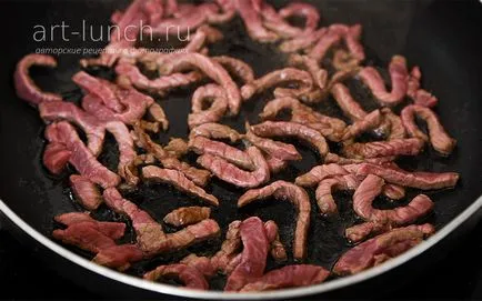 Carne de vită Stroganoff - un pas cu pas reteta fotografii