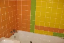 reparații buget în baie într-o cameră ieftine, ieftine mâinile lor, opțiuni foto decât lipite