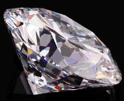 Brilliant - o piatră ale cărei proprietăți sunt impresionante (diamant) Brilliant - o piatră ale cărei proprietăți sunt impresionante