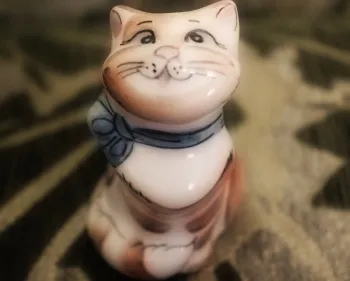 Ce face un suvenir pisica - știu totul! (Souvenir) Ce face un suvenir pisica - știu totul!