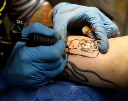 Ce face un tatuaj de epoleți de general