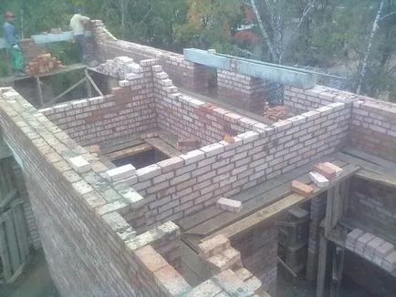 Parter cu mâinile său pas cu pas