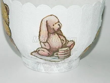 Decupaj glastră din plastic