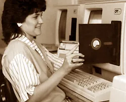 principiu unitate FDD și soiuri de unități floppy (drive) principiu unitate FDD și soiuri de unități floppy
