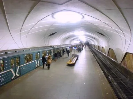 Până la ce oră funcționează la Moscova metrou