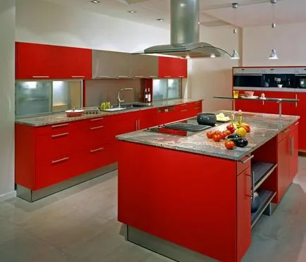 Design-imagine bucătărie roșu în interior, cu care să combine tonurile, idei uhni mici (bucatarie) Design-imagine bucătărie roșu în interior, cu care să combine tonurile, idei uhni mici