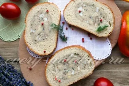 Loaf umplute cu reteta de conserve de pește cu fotografie (mărar) Loaf umplute cu reteta de conserve de pește, cu o fotografie
