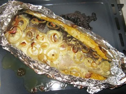 Trout coaptă în cuptor în folie