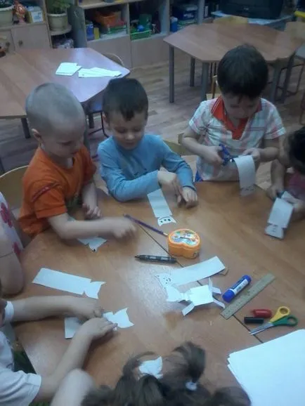 Reportaj foto „modul în care ne-am petrecut în acest an școlar! 