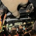 În cazul în ECU 2114 și 2115 (supape 8 și 16); - regulatorul pentru înlocuirea unității de comandă a motorului (bloc) În cazul în ECU 2114 și 2115 (supape 8 și 16); - control al motorului regulatorului pentru înlocuirea unității