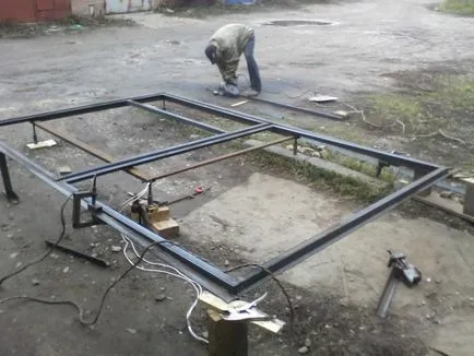 Usi de garaj cu propriile lor mâini producerea și instalarea (garaj) Usi de garaj cu propriile lor mâini de producție și asamblare