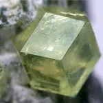 piatra granat
