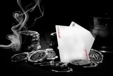 Ce combinație de poker într-o chintă sau o culoare