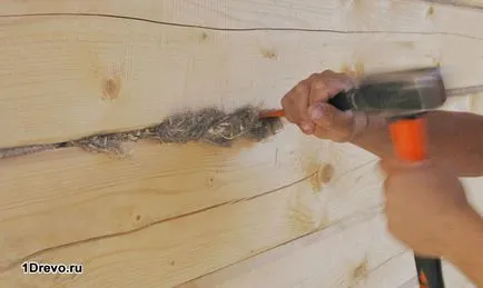 Cum și ce călăfătui casa de lemn cu mâinile sale materialul, etapele de lucru