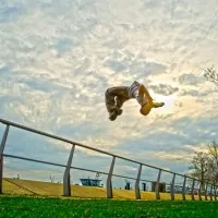 Cum să învețe să facă un flip spate (invers) Cum să învețe să facă un flip înapoi