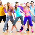 Cum să învețe să danseze salsa