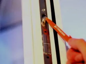 Cum să se adapteze ferestrelor din plastic