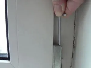 Cum să se adapteze ferestrelor din plastic