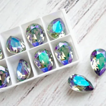 Cum să se facă distincția diamant de alte pietre diferă diamante tăiate de la moissanite, și fionita