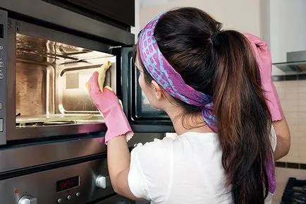Ca jgheabului în interiorul cuptorului cu microunde