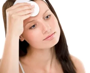 Ca pete uscate extrudate pe fata, prin ce mijloace, să se ocupe de acnee pe fata (ca petele uscate de pe fata cu gofrat) Ca pete uscate extrudate pe fata, prin ce mijloace, să se ocupe de acnee pe fata