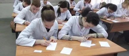 Cum să obțineți asistente medicale certificate, kaksdelatpravilno