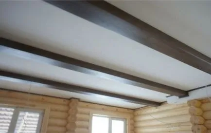 Cum de a ridica plafonul într-o clădire veche din lemn cu mâinile sale foto și video