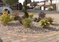 Cum să stil dale de pavaj (dreapta) Cum urmează să fie stabilite pavele