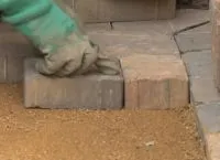 Cum la stilul tău de dale de pavaj (gresie) Cum urmează să fie stabilite pavele