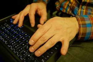 Cum de a alege un loc de muncă pe Internet