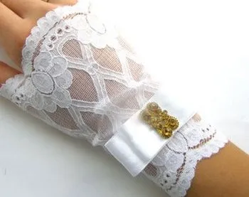 Cum de a alege și de a purta mănuși de nunta (cum se coase mănuși de nunta) Cum de a alege și de a purta mănuși de nunta
