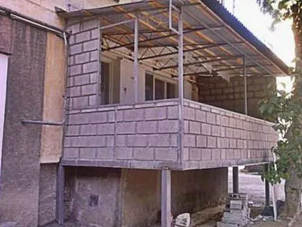 Cum de a face balcon cu mâinile sale, instrucțiuni video, în special o extensie și balcon la primul (mână) Cum de a face balcon cu mâinile sale, instrucțiuni video, în special o extensie și balcon la primul