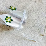 Cum de a face o păpușă făcută din hârtie (cu propriile lor mâini pentru a face) Cum de a face o păpușă făcută din hârtie