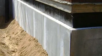 Cum sa faci o plinte - alegerea materialelor de proiectare, mai ales (așa cum fac plinta cu propriile sale mâini unitatea de construcție) Cum sa faci o plinte - alegerea de proiectare, materiale, caracteristici