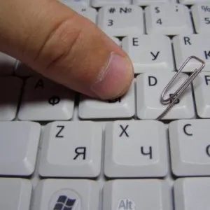 Cum de a elimina tastatura de laptop - dreapta, cu propriile lor mâini, cheia