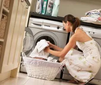 Cum de a elimina guma de la pantaloni - modalități de dovedit și eficiente (pantaloni) Cum de a elimina guma de la pantaloni - metode dovedite și eficiente