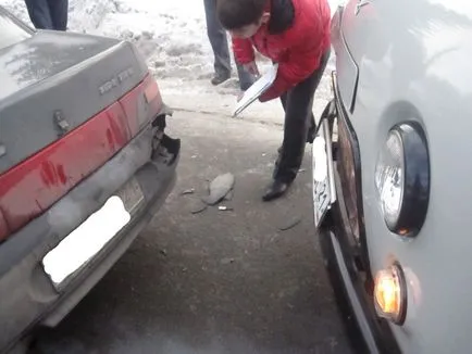 Foarte bine să iei și să treacă un examen intern într-o școală de conducere înainte de a merge la traficul (scoala de soferi) Foarte bine să iei și să treacă un examen intern într-o școală de conducere înainte de a merge la poliția rutieră