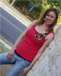Cum de a decora un tricou cu mâinile sale (cel mai des) Cum de a decora un tricou cu mâinile