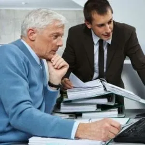 Cum de a demite un pensionar ar putea fi realizat fără consimțământul său