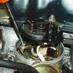 Cum de a pune contactul pe 2107, instrucțiunile de instalare de pe carburatorului și injector (aprindere) Cum de a pune contactul pe 2107, instrucțiunile de instalare de pe carburatorul și injectorul