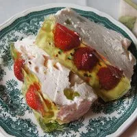 Cum se toarnă tort jeleu Top 5 secrete (cum pentru a umple tort jeleu) Cum se toarnă jeleu tort top 5 secrete
