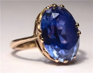 Sapphire proprietăți de piatră, fotografii, semn zodiacal, culoare și valoare (semn) Sapphire proprietăți de piatră, fotografii, semn zodiacal, culoare și valoare