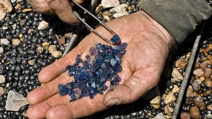istorie Sapphire piatră, proprietăți și specii minerale (piatră) istorie piatră de safir, proprietăți și specii minerale
