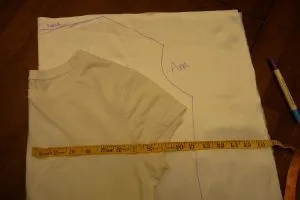 costum de înger cu propriile lor mâini