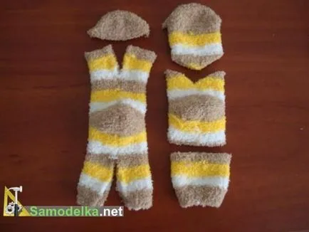 Cat de ciorapi cu mâinile (pisica) șosete pisica din mâinile sale
