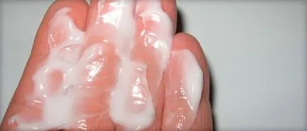 Cremă de mâini de fisuri și de revizuire uscăciunea cele mai bune creme de vindecare, modul de a face propriile lor mâini (uscate) Cremă de mâini de fisuri și de revizuire uscăciunea cele mai bune creme de vindecare, cum să facă propriile lor mâini
