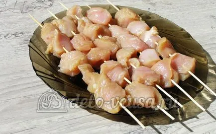 kebab de pui Frigarui rețetă în trepte (frigarui kebab în cuptor) kebab de pui pe frigarui pas cu pas reteta
